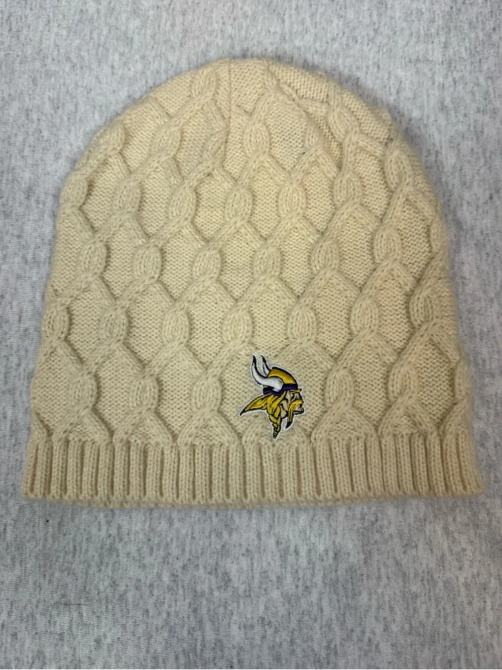 Minnesota Vikings Fanatics NFL Pro Line Women’s Cable Knit Beanie - Cream - 🏈❄️